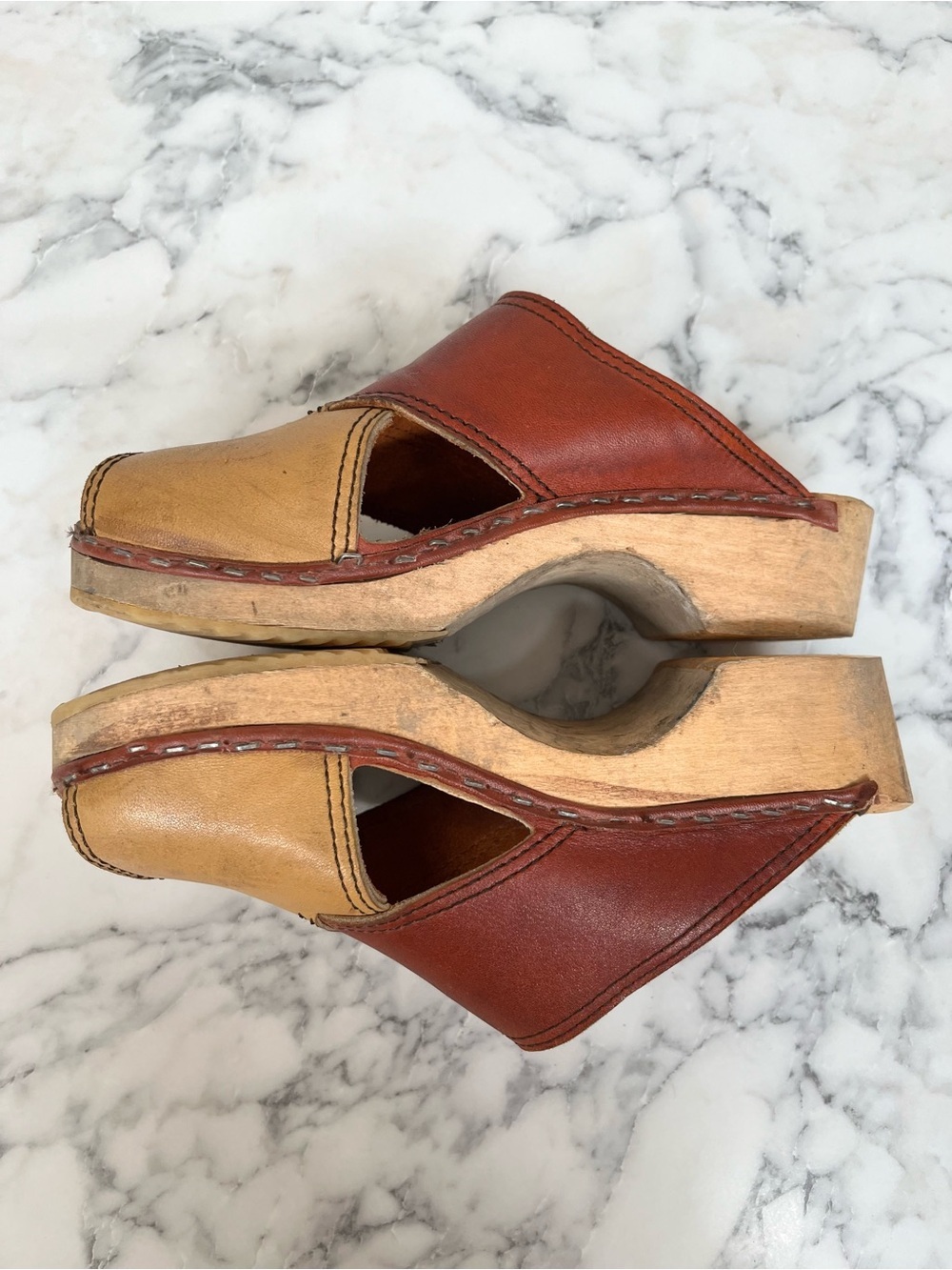 Vintage 70’s Trelleborg trätofflor Swedish wooden clogs red tan leather peep toe - Picture 6 of 11